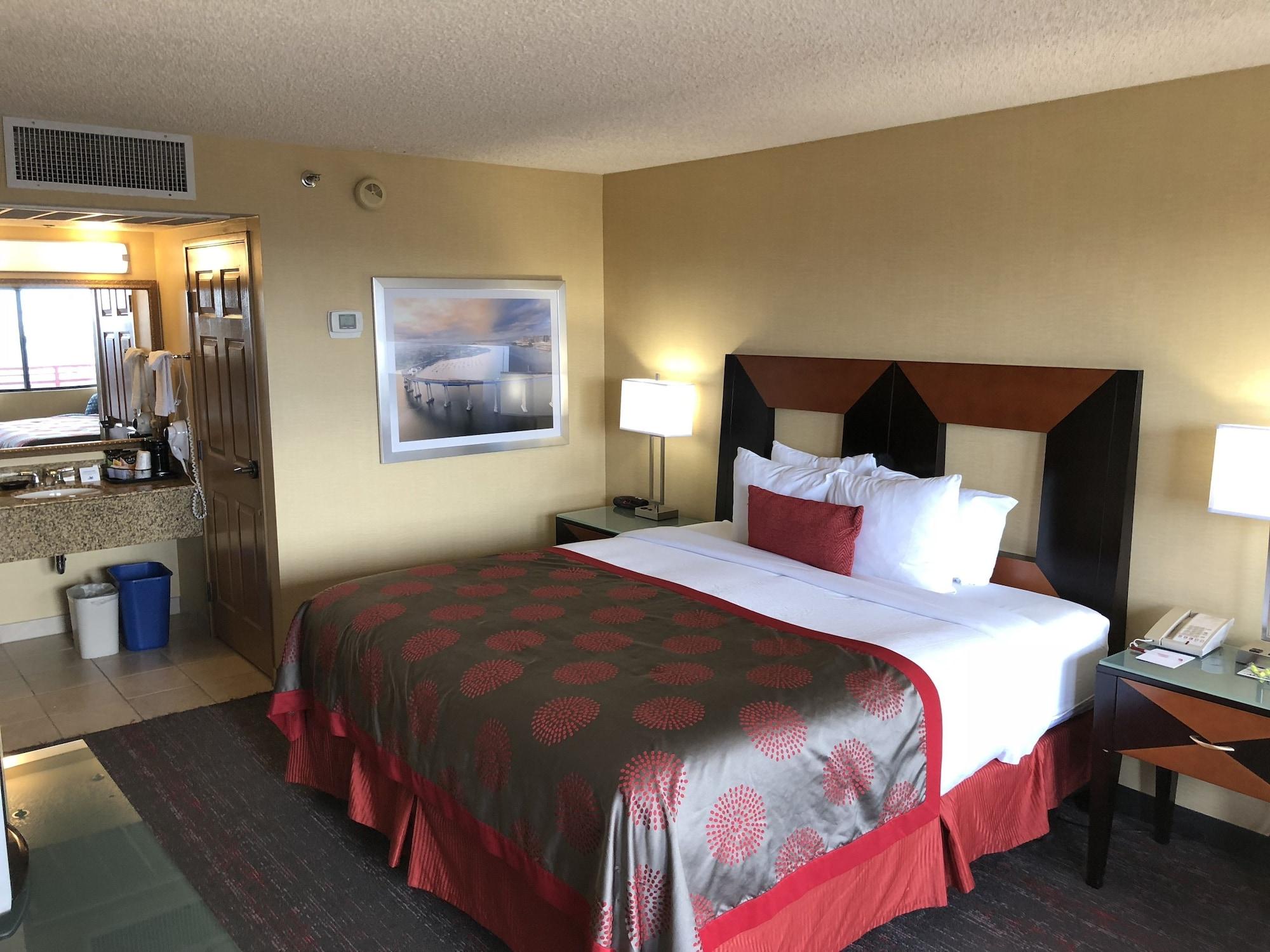 Ramada By Wyndham San Diego National City Buitenkant foto
