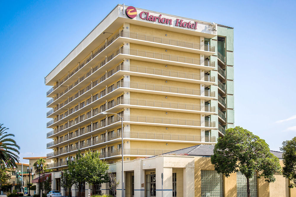 Ramada By Wyndham San Diego National City Buitenkant foto