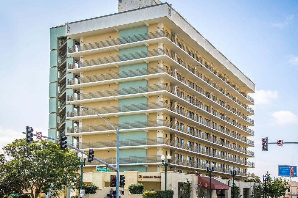 Ramada By Wyndham San Diego National City Buitenkant foto